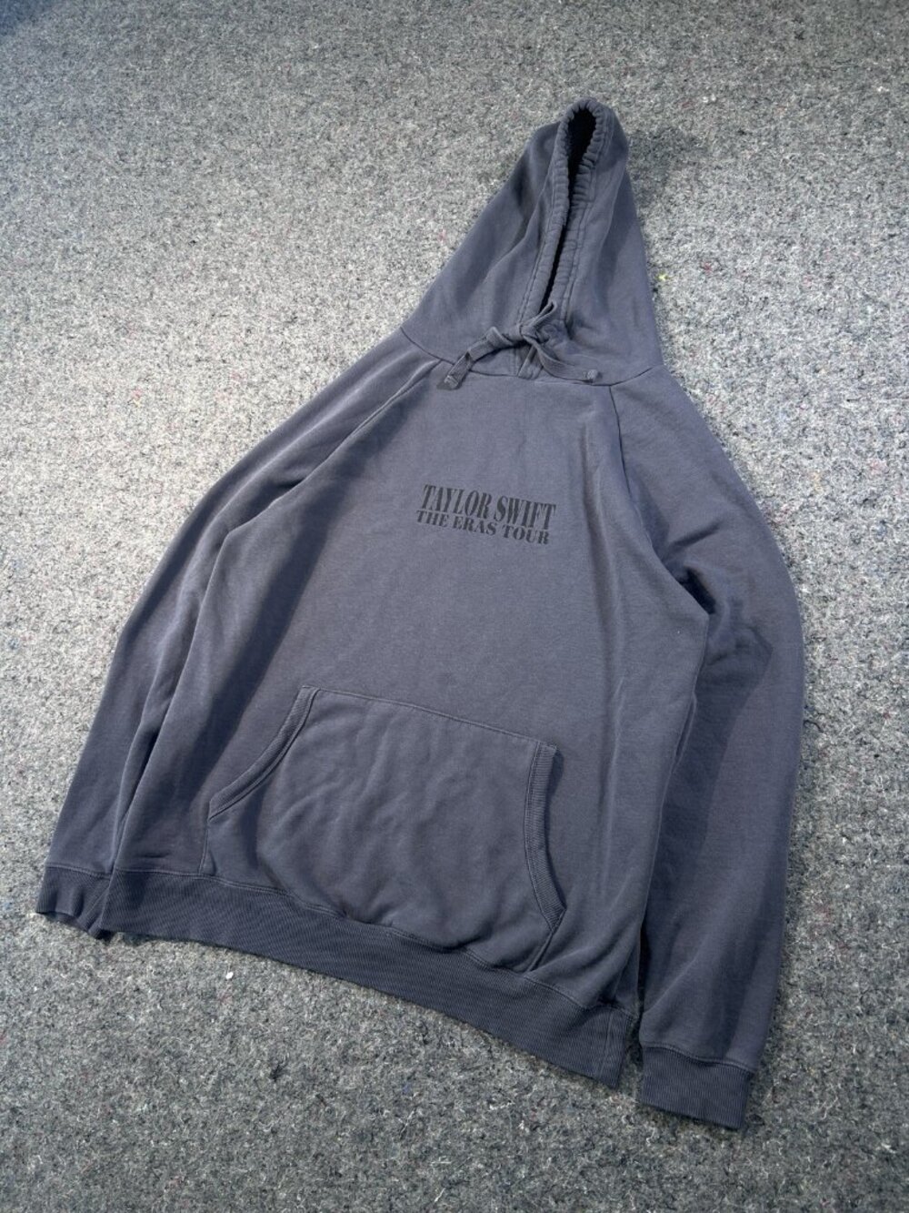 Taylor Swift Eras Tour 2023-2024 Hoodie Sweatshirt Grey Size M Official Merch